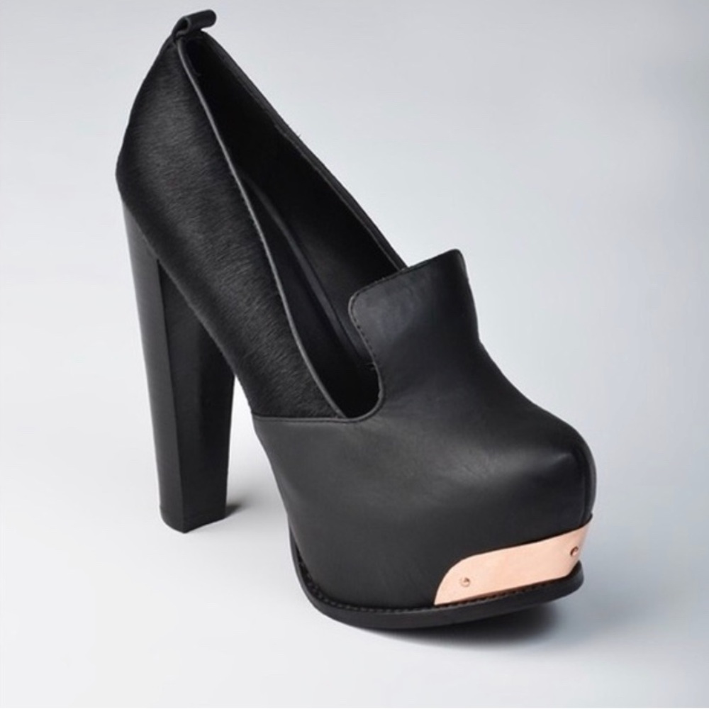 Messeca New York  "Sasha" Platform Women's Size 8.5 Round Toe, Leather, Cow Hair